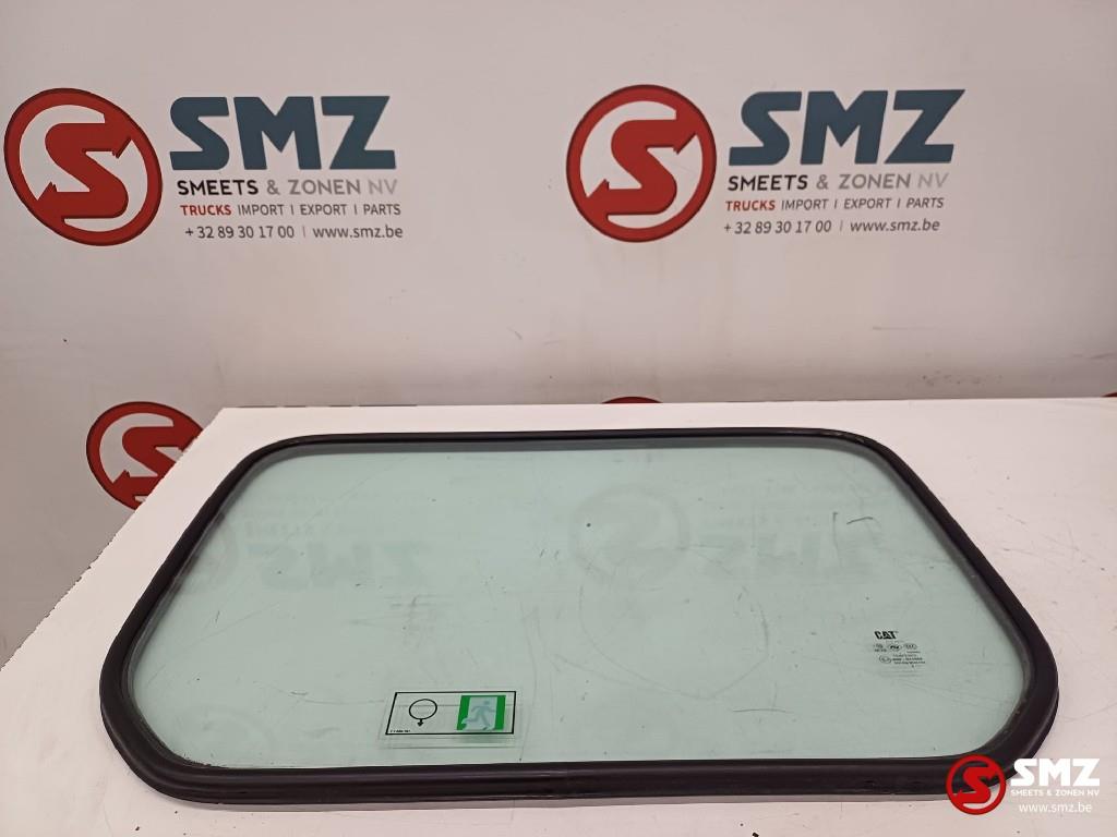 Rear glass Caterpillar, Articles professionnels, Machines & Construction | Pièces