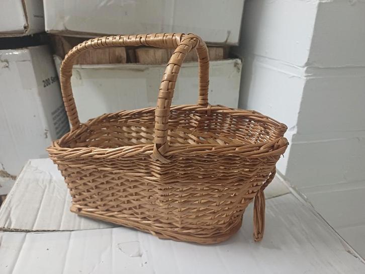 Panier cadeau ancien en osier gueuze, Collections, Marques de bière, Envoi