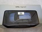 Opel Signum miniature 1:43 - emballage d'origine, Enlèvement ou Envoi, Comme neuf, Voiture, Autres marques