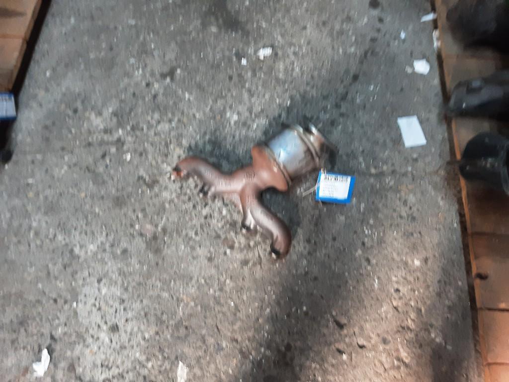 CATALYSEUR Caddy III (2KA,2KH,2CA,2CH) (038253031H), Volkswagen, Mevr. I. Hauben, Utilisé, Rue de l'Espoir 34 34
4030  GRIVEGNÉE, BE