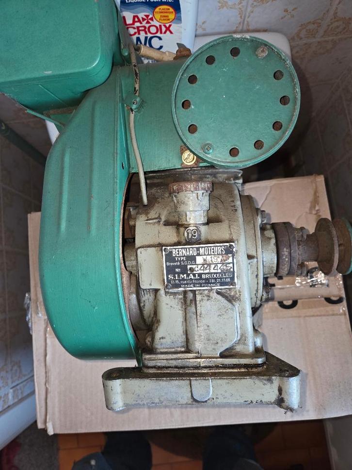 Motor BERNARD W.19.A  SIMAL, Doe-het-zelf en Bouw, Motoren, Gebruikt, Benzinemotor, Ophalen