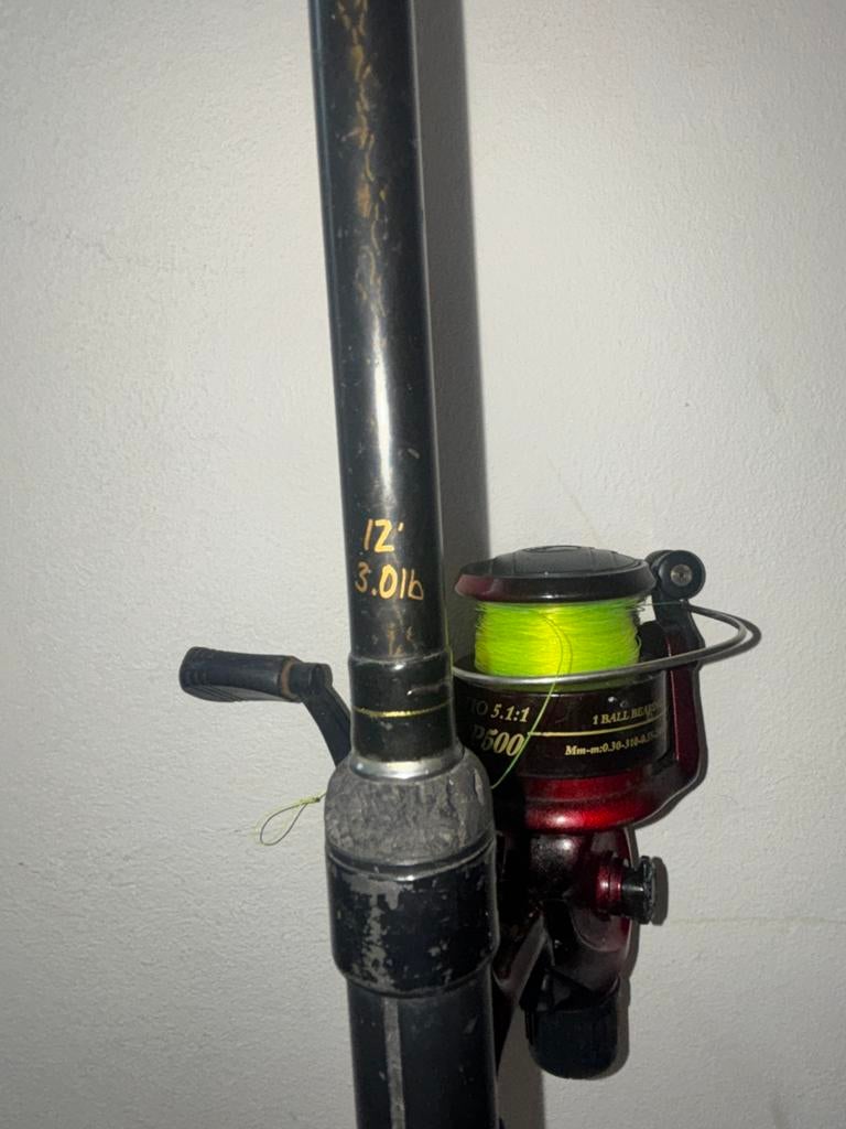 matériels de pêche et d’autre accessoires 10€ pièce, Enlèvement