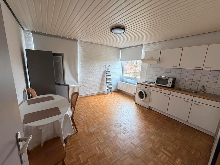 Klein appartement zonder domicilie in Hoeselt te huur, Immo, Appartementen en Studio's te huur, Provincie Limburg, 20 tot 35 m²