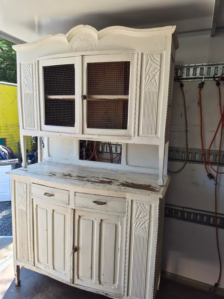 Buffet dans son jus à restaurer, Enlèvement