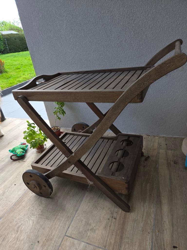 Desserte de jardin pliante, Utilisé