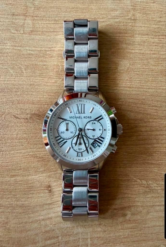 Mooi Michael Kors horloge MK6127, Handtassen en Accessoires, Horloges | Dames, Gebruikt, Polshorloge, Staal, Staal, Ophalen of Verzenden