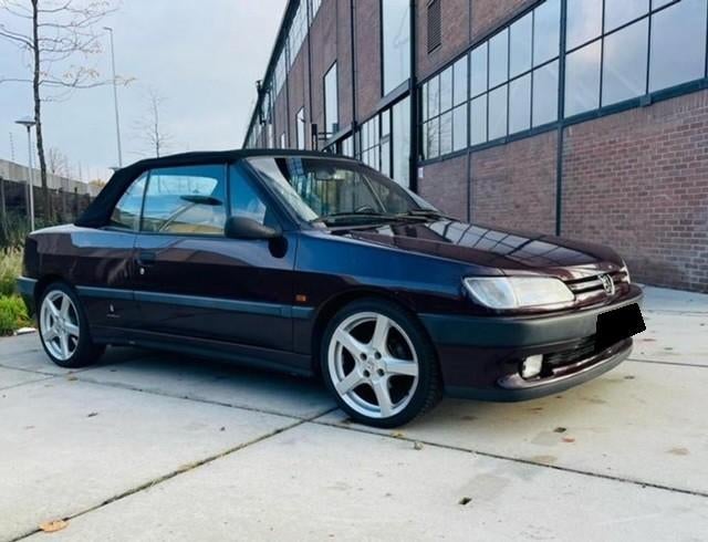 Peugeot 306 Cabrio *Ancêtre*1.8 boite auto *carnet complet *, Autos, Cuir, Achat, Beige, Entreprise