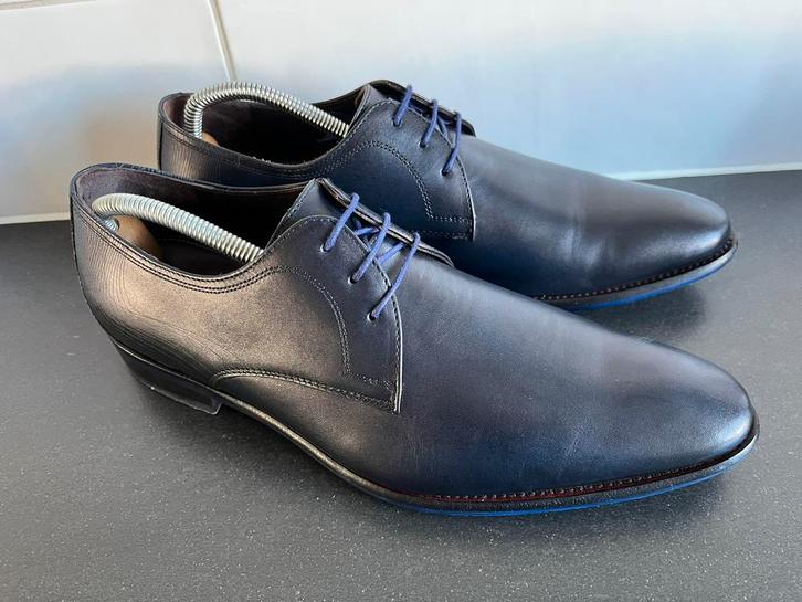 Floris van Bommel schoenen maat 7.5 / 41.5 weinig gedragen, Vêtements | Hommes, Chaussures, Comme neuf, Chaussures à lacets, Bleu
