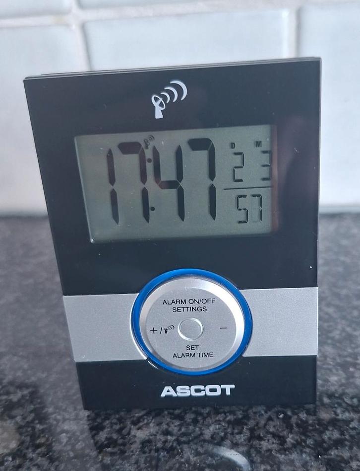 Ascot wekker radiografisch, Elektronische apparatuur, Wekkers, Zo goed als nieuw, Digitaal, Ophalen of Verzenden