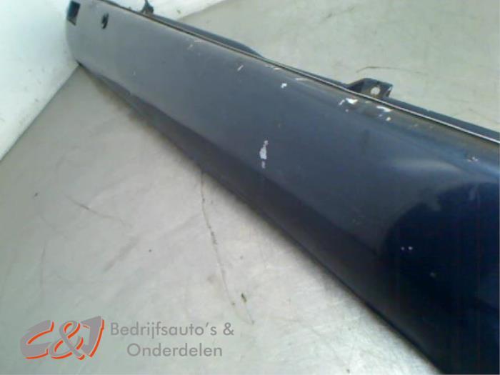 Achterbumper van een Opel Vivaro, Gebruikt, -, -, Opel