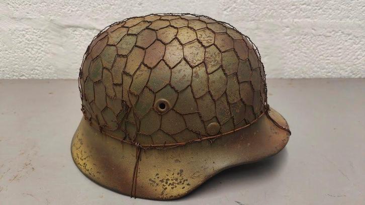 Casque mod 40 camouflé allemand ww2, Collections, Objets militaires | Seconde Guerre mondiale, Armée de terre, Enlèvement ou Envoi