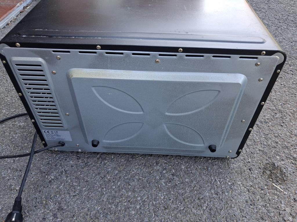 Four, Computers en Software, Servers