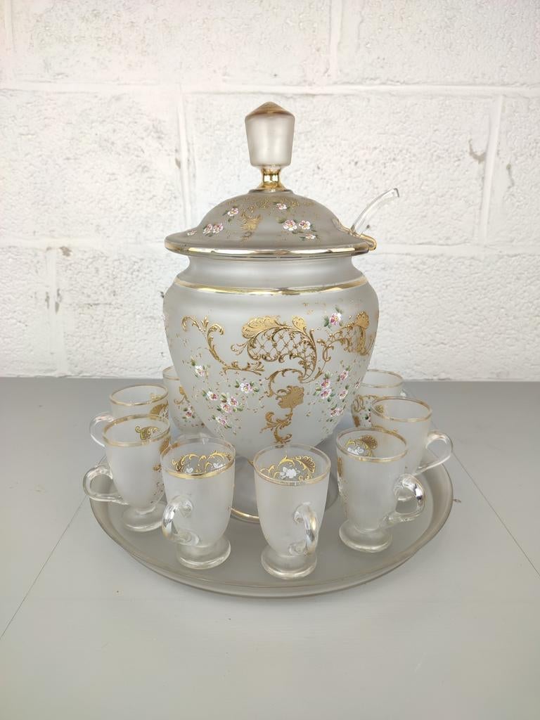 Antieke geëmailleerde punch set, Ophalen