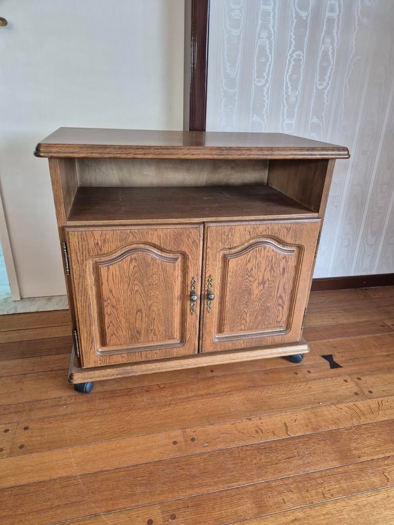 Meuble TV sur roulettes, Enlèvement