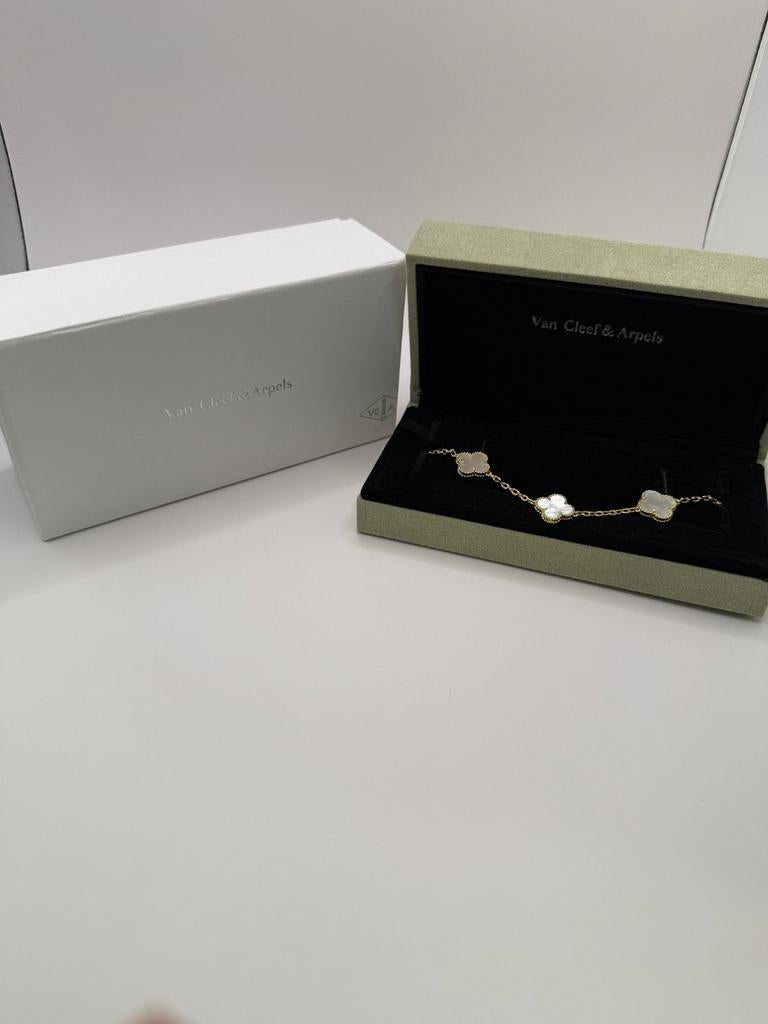 Van cleef alhambra armband, Enlèvement ou Envoi, Neuf