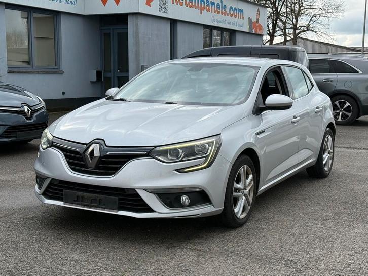 Renault Megane 1.2i .2017 .74kw  Euro 6  12m Garanti, Autos, Renault, Entreprise, Achat, Mégane, ABS, Airbags, Air conditionné