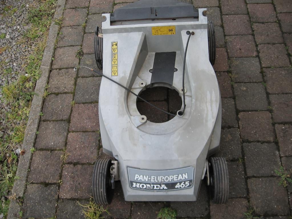 Châssis de tondeuse HONDA 46 CM , traction et châssis OK, Ophalen, Gebruikt, Meer dan 25 cm, Honda