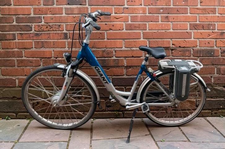 GIANT TWIST IN ZEER GOEDE STAAT, Vélos & Vélomoteurs, Vélos électriques, Giant, Enlèvement