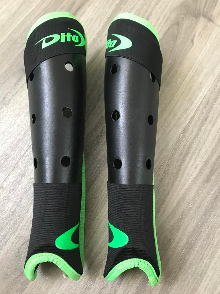 Scheenbeschermers, hockey, dita, maat xs, Sports & Fitness, Hockey, Enlèvement ou Envoi, Comme neuf