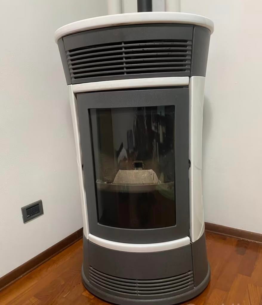 Pelletkachel edilkamin, Ophalen, Zo goed als nieuw, Pelletkachel