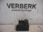 CENTRALE VERGRENDELING POMP C (W202) (202-600-14-48), Gebruikt, Mercedes-Benz