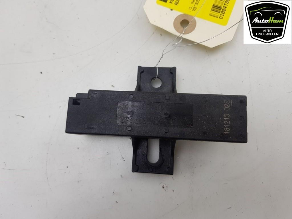 ANTENNE D'ACCÈS SANS CLÉ Audi A5 Sportback (F5A / F5F), Auto-Union-Straße  1,
85057  Ingolstadt, DE, Info@audi.de, Audi, Utilisé