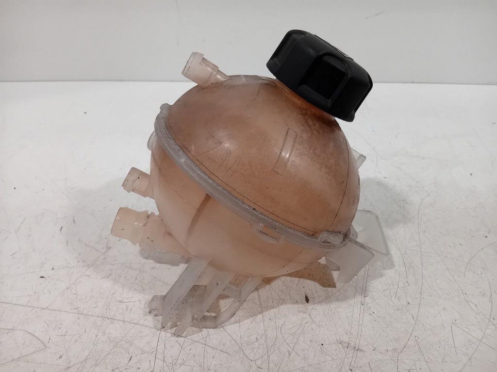 Koelvloeistof reservoir Peugeot 3008, Autos : Pièces & Accessoires, Onderdelen@venauto.nl, Van der Ven Autorecycling B.V., Ettenseweg 76, 4706 PB Roosendaal, The Netherlands