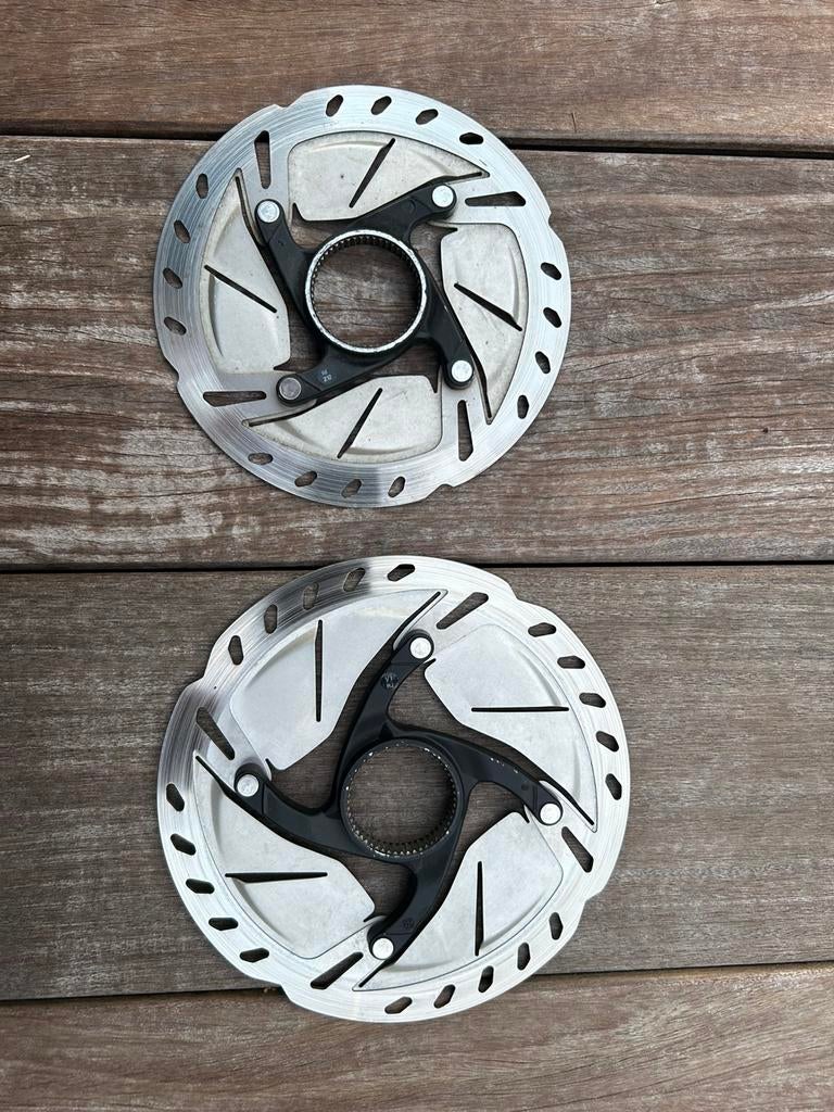 2 remschijven Shimano SM-R800-S 1 x 160 mm & 1 x 140 mm., Fietsen en Brommers, Ophalen, Zo goed als nieuw
