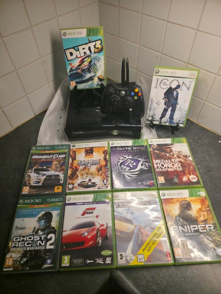 Xbox 360 Slim 250GB Met Games, Games en Spelcomputers, Refurbished, Ophalen of Verzenden, Met 1 controller, 250 GB