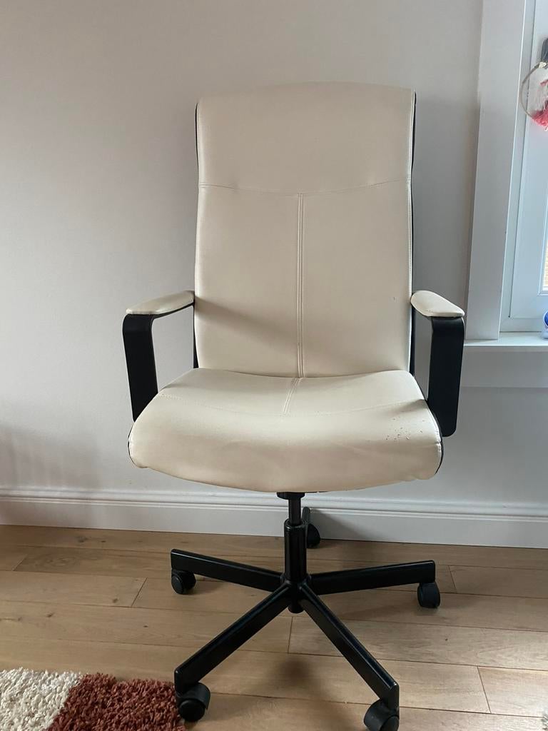 Bureaustoel Ikea wit, Huis en Inrichting, Ophalen, Gebruikt, Wit, Bureaustoel