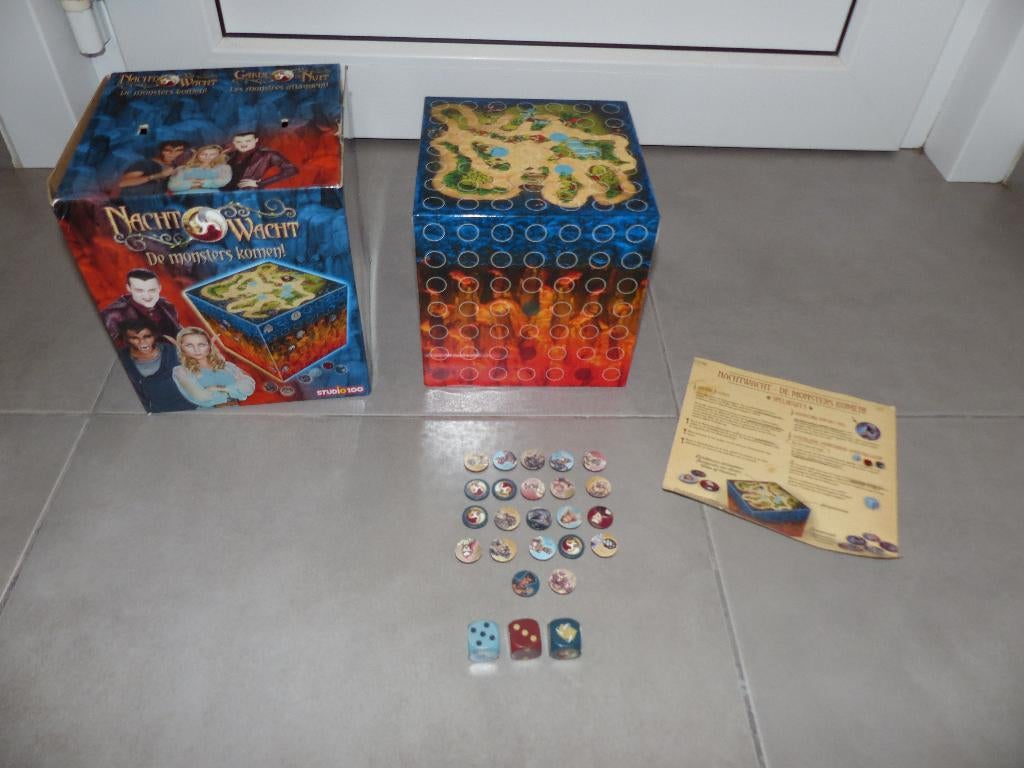 Jeu de société The Night Watch - les monstres arrivent, Hobby & Loisirs créatifs, Jeux de société | Jeux de plateau, Comme neuf