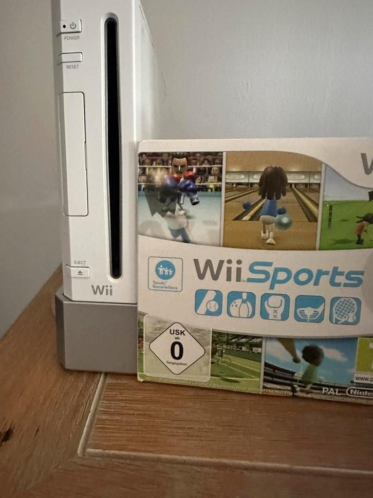 Nintendo wii met 7 games en veel accessoires, Games en Spelcomputers, Spelcomputers | Nintendo Wii, Zo goed als nieuw, Ophalen