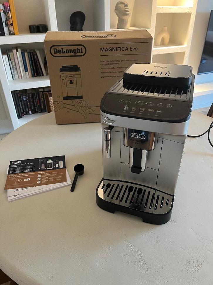 Volautomatische espresso apparaat, Elektronische apparatuur, Koffiezetapparaten, Zo goed als nieuw, Gemalen koffie, Koffiebonen