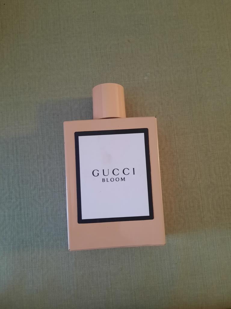 Parfum dames, Handtassen en Accessoires, Uiterlijk | Parfum, Ophalen of Verzenden