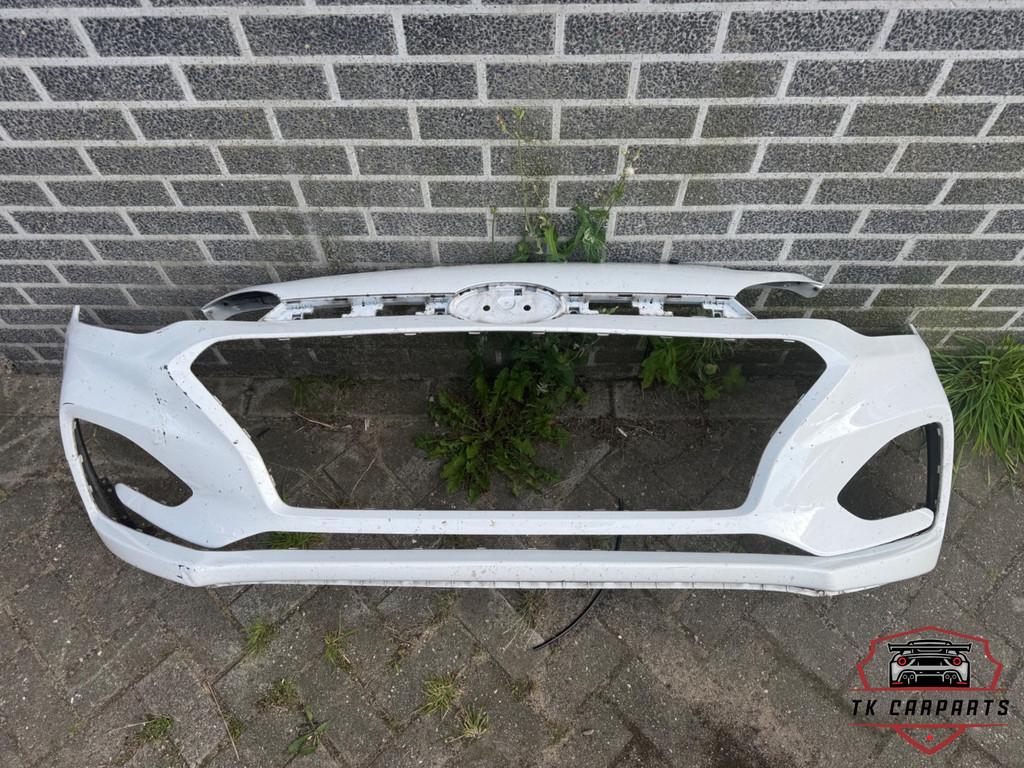 Pare-chocs avant restyl de la Hyundai i20 2016/2019, Heolleung-ro 12
06797  Seoul, Pare-chocs, Avant, Info@hyundai.com