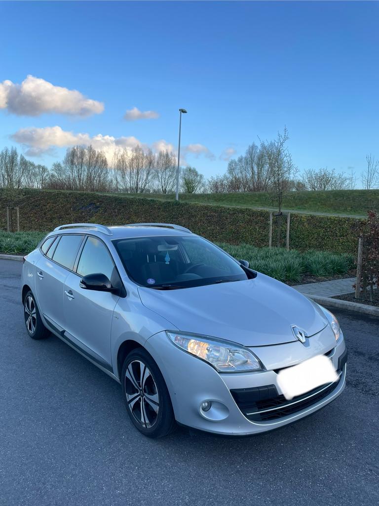 Renault Mégane 1.6i essence Familiale, Autos, Renault, Particulier, Mégane, ABS, Régulateur de distance, Airbags, Air conditionné