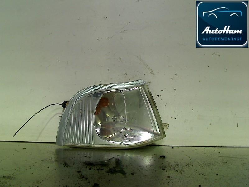 CLIGNOTANT DROIT Volvo V40 (VW) (01-1995/06-2004), Autos : Pièces & Accessoires, Utilisé, Volvo