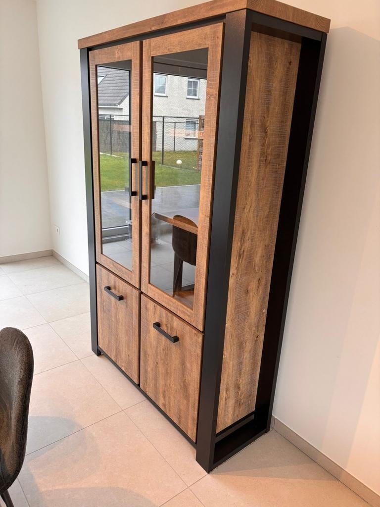 Vitrinekast Estrella (Weba) nieuwprijs €373, Maison & Meubles, 25 à 50 cm, Comme neuf, 100 à 150 cm, Avec tablette(s)