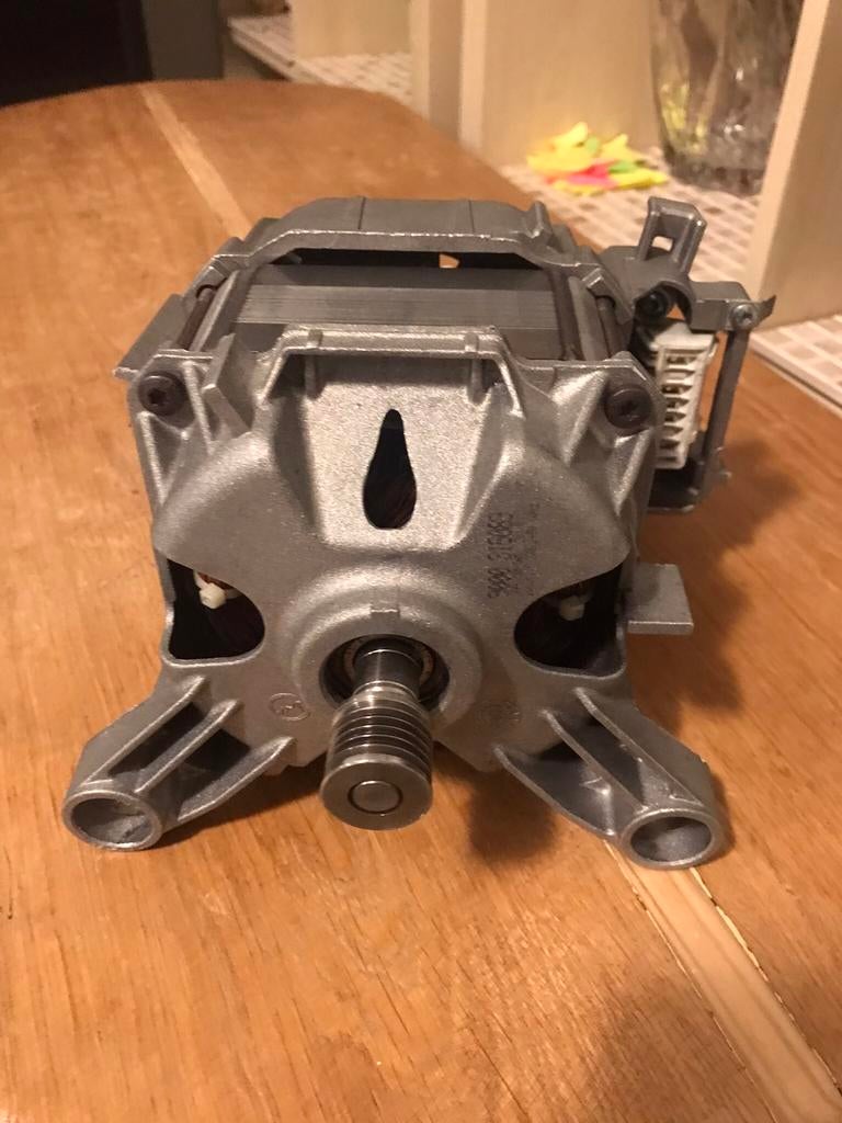 A vendre moteur machine à laver