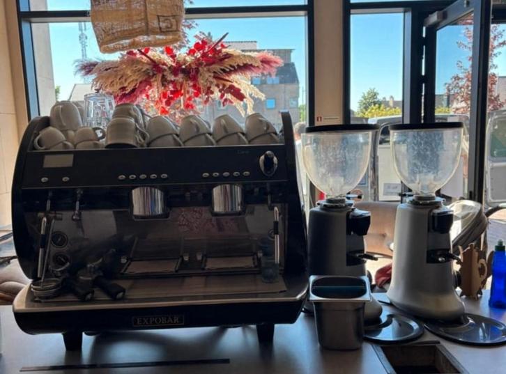 Professionele espresso machine + twee koffiemolens, Elektronische apparatuur, Overige elektronische apparatuur, Gebruikt, Ophalen