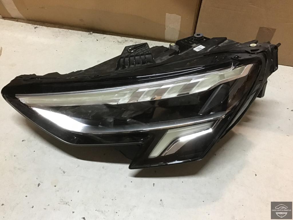 Phare avant gauche Full LED Audi A3 8Y 2020-2024 8Y0941033 O, AUDI AG, Auto-Union-Strasse 1
85045  Ingolstadt, DE, Audi, Utilisé
