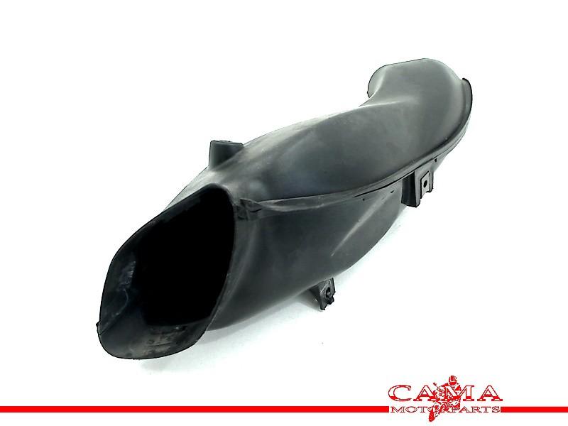 PRISE D'AIR GAUCHE GSX R 750 2004-2005 (GSXR750 K4 / K5), Motos, Dhr. S. di Majo, Utilisé, Info@cama-motorparts.nl, P.J. Troelstraweg 8 8
3144 CX  MAASSLUIS, NL