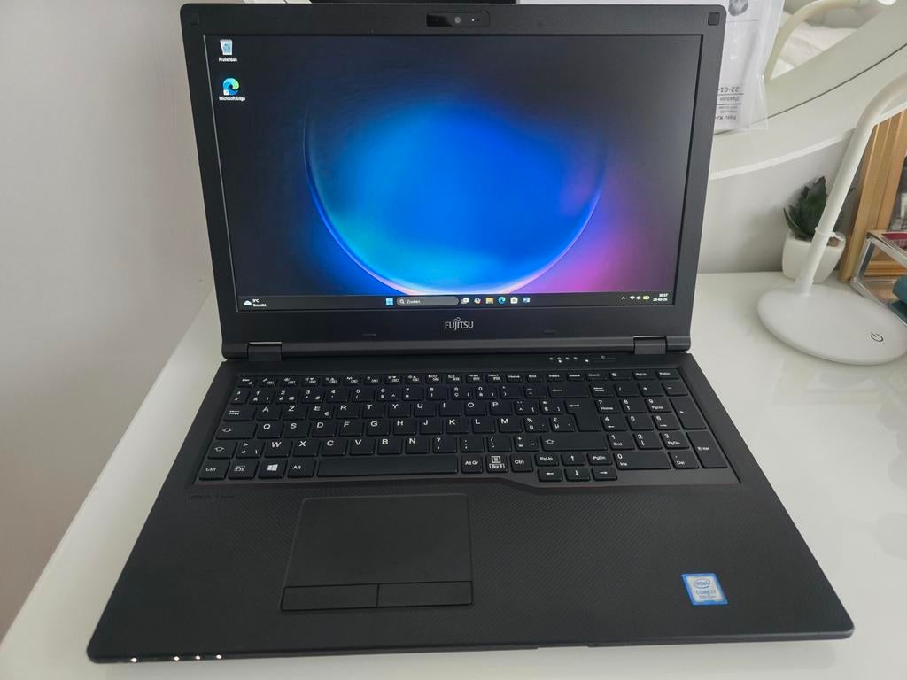 Profess Fujitsu lifebook E558 i7 in absolute niw staat 16ram, Computers en Software, Windows Laptops, Zo goed als nieuw, 15 inch