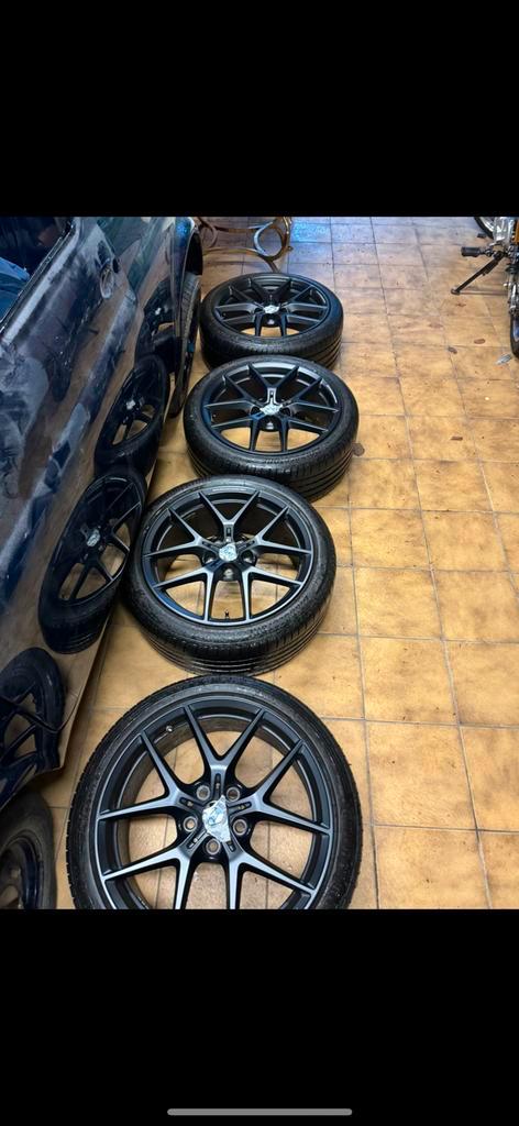 Jantes BMW M-Performance + pneus d'hiver, Autos : Pièces & Accessoires, Pneus & Jantes, Pneu(s), Pneus hiver, Enlèvement