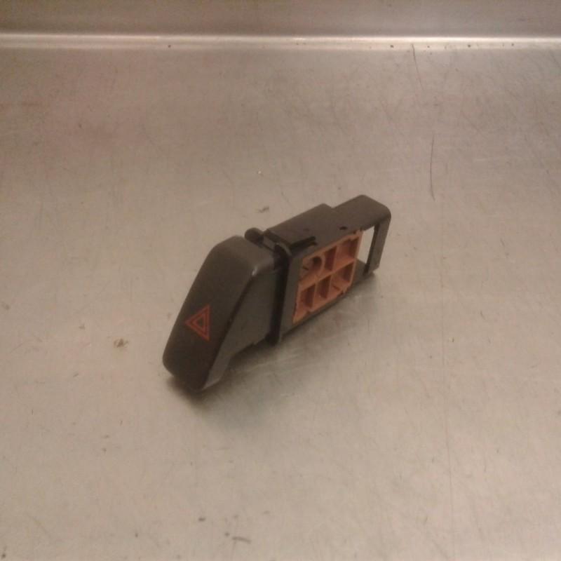 COMMUTATEUR DE FEUX DE DETRESSE Mazda 323 Fastbreak (BJ14), Utilisé, Mazda