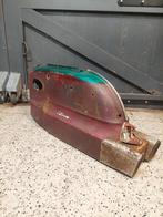 Partie arrière du cyclomoteur Flandria, Enlèvement, Avant