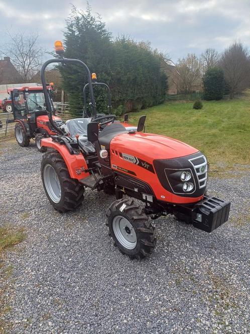 klaar om in te schrijven splinternieuwe fieldtractoren 929, Zakelijke goederen, Landbouw | Tractoren, Ophalen of Verzenden