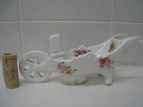 Kruiwagen in porselein, Antiek en Kunst, Antiek | Porselein, Ophalen of Verzenden