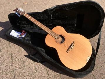 Riversong Trad CDN MAG Tradition Magagna + Softcase  beschikbaar voor biedingen