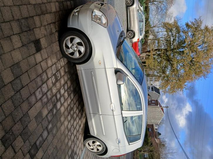 Kia picanto prix 1800e, Auto's, Kia, Particulier, Picanto, Diesel, Euro 4, Stadsauto, 5 deurs, Handgeschakeld, Zilver of Grijs